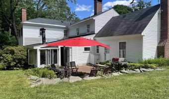 110 Pickpocket Rd, Brentwood, NH 03833