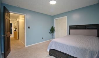 3239 Oak Tree Dr N, Indianapolis, IN 46227