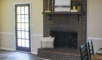 447 BERNARD COUCH Dr, Anniston, AL 36207