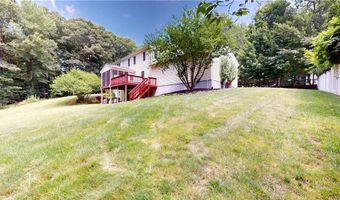 6 Forest Hill Dr, North Smithfield, RI 02896