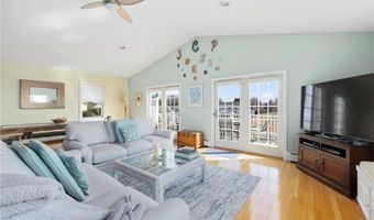 18 STARFISH Dr, Narragansett, RI 02882