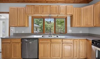 145 Liberty St, Clinton, CT 06413