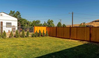 814 2nd St, Asotin, WA 99402