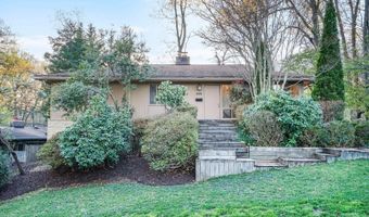 4024 IVA Ln, Annandale, VA 22003