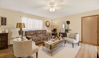 4109 N Danbury St, Bel Aire, KS 67220