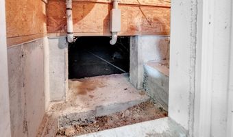 24370 Lawrence 2210, Aurora, MO 65605