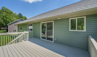 2544 Avery Ln, Altoona, WI 54720