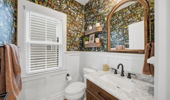 321 Crest Ln, Adams Twp., PA 16046