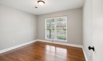 9550 Southlawn Dr, Baton Rouge, LA 70810