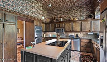 3826 Mississippi 18, Brandon, MS 39042