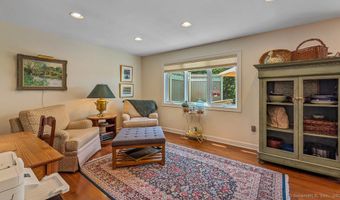 12 Boulevard Dr 35-186, Danbury, CT 06810