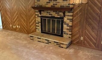 31 Angela St, Athens, OH 45701