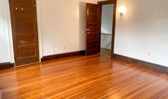 26 Stoehrs Pl, Bridgeport, CT 06606