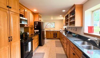 162 E Broadway Ext, Bangor, ME 04401