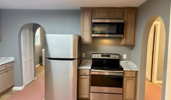 580 Indiana Ave, Aurora, IN 47001