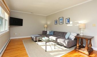 5 ODonnell Rd, Middletown, RI 02842