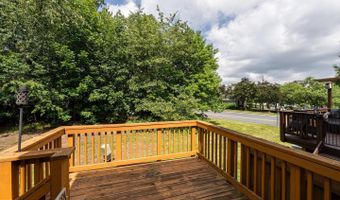 43122 FOREST EDGE Sq, Ashburn, VA 20148