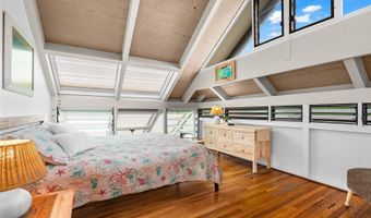 592 Kaimalino St, Kailua, HI 96734