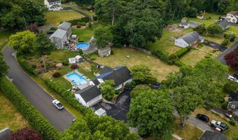 26 Pershing Ave, Acushnet, MA 02743