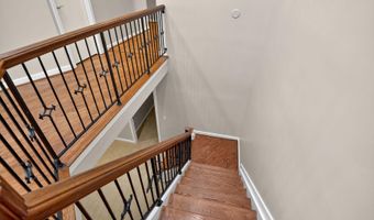 9209 VENDOME Dr, Bethesda, MD 20817