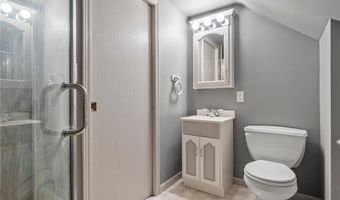 713 5th Ave E, Alexandria, MN 56308