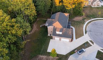 372 Foxboro Dr, Avon, IN 46123