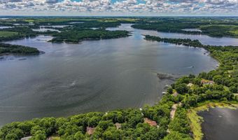 1728 Golden Dr SW, Alexandria, MN 56308