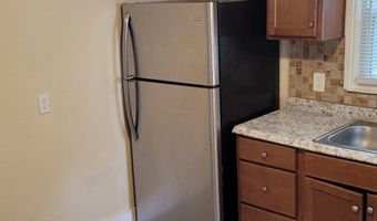 98 E Burnham St, Bloomfield, CT 06002