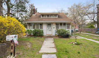 424 Beacon Ave, Beachwood, NJ 08722