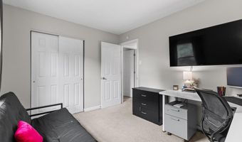 13362 Hiddencrest Ln, Ballwin, MO 63021