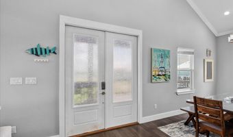 4040 Borneo St, Bay St. Louis, MS 39520