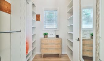 4021 Yankee Dr, Agoura Hills, CA 91301