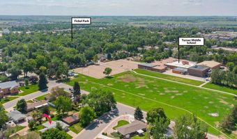 820 10th St, Berthoud, CO 80513