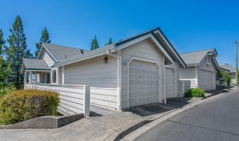 2016 Stonefield Ln, Santa Rosa, CA 95403
