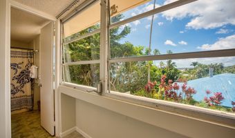 84 PUKIHAE St 205, Hilo, HI 96720