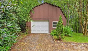 2767 Tanasee Gap Rd, Balsam Grove, NC 28708