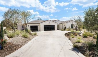 588 Twin Country Ln, Fallbrook, CA 92028
