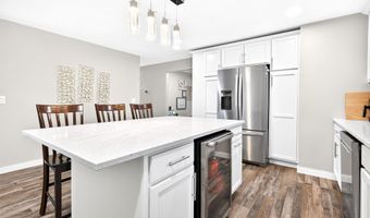 1645 E ROELAND Ave, Appleton, WI 54915