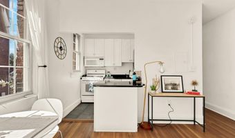 3022 WISCONSIN Ave NW 208, Washington, DC 20016