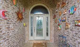 7426 Peach Blossom Dr, Benton, AR 72019