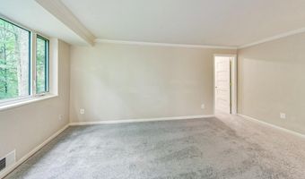 10501 MONTROSE Ave 103, Bethesda, MD 20814