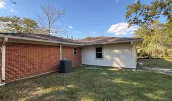 7112 Melon Dr, Biloxi, MS 39532