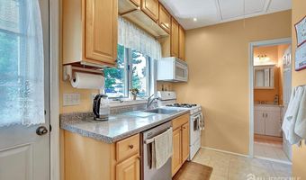 85 Avenel St, Avenel, NJ 07001