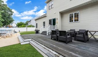 12 Brittany Dr, Bayville, NJ 08721
