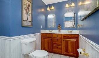 8 Alden Dr 8, Berlin, MA 01503