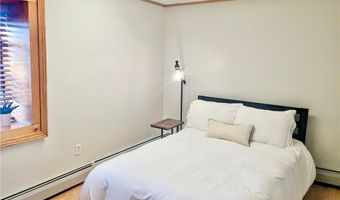 20 Lee Ave 2, Newport, RI 02840