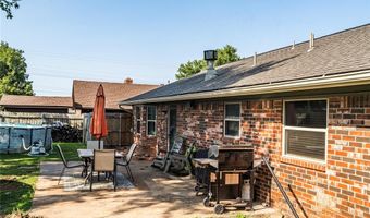 104 Caulder Dr, Chickasha, OK 73018