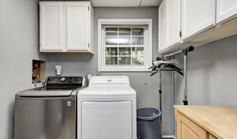 8710 Maple View Dr, Indianapolis, IN 46217