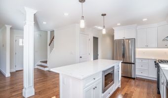 975 High Rd, Berlin, CT 06037