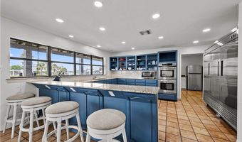 214 Bayview Dr, Aransas Pass, TX 78336